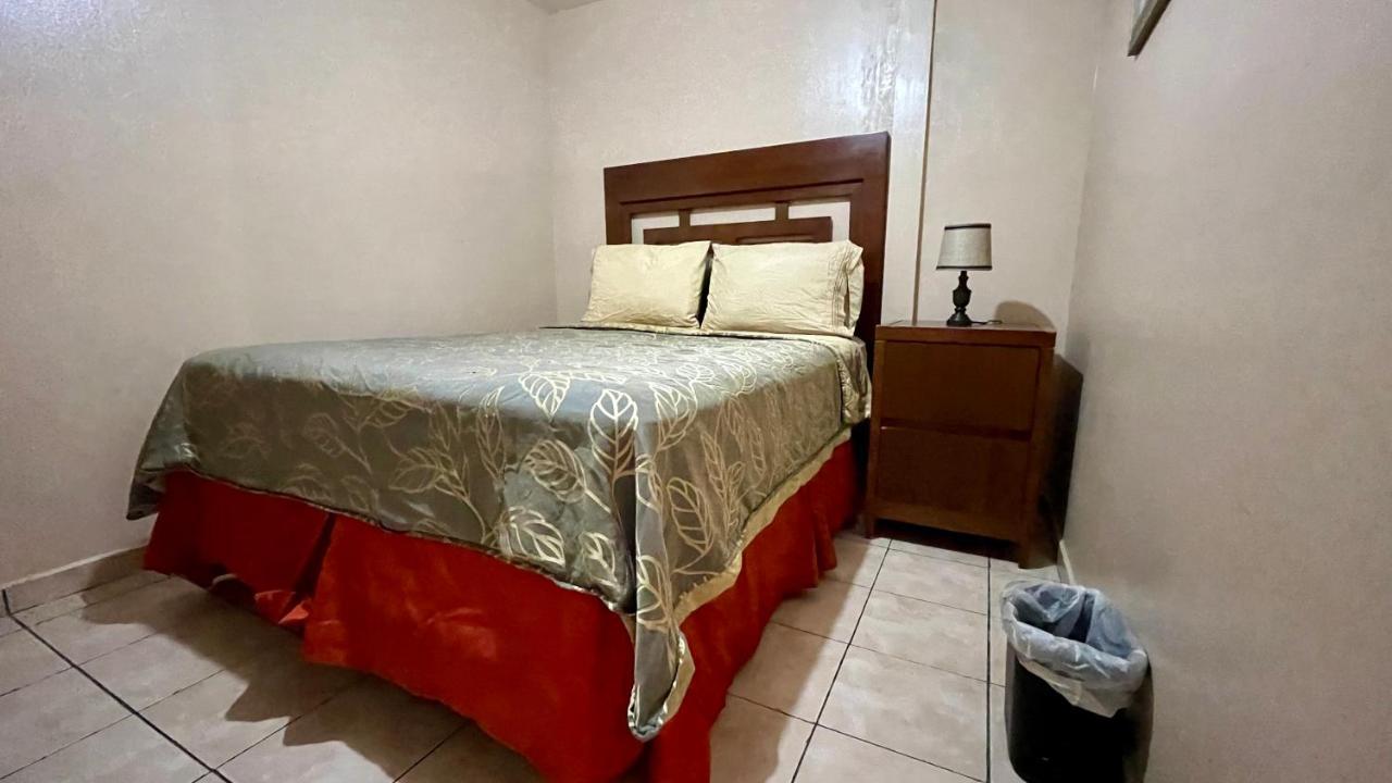 Del Bosque Tj Inn Tijuana Exterior photo